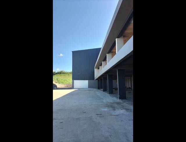 4,000M² WAREHOUSE TO LET IN KWAMASHU